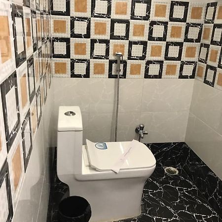 Ballia Hotel Anandi Inn מראה חיצוני תמונה