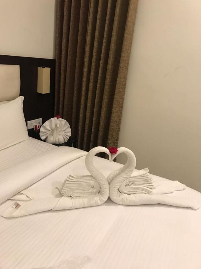 Ballia Hotel Anandi Inn מראה חיצוני תמונה